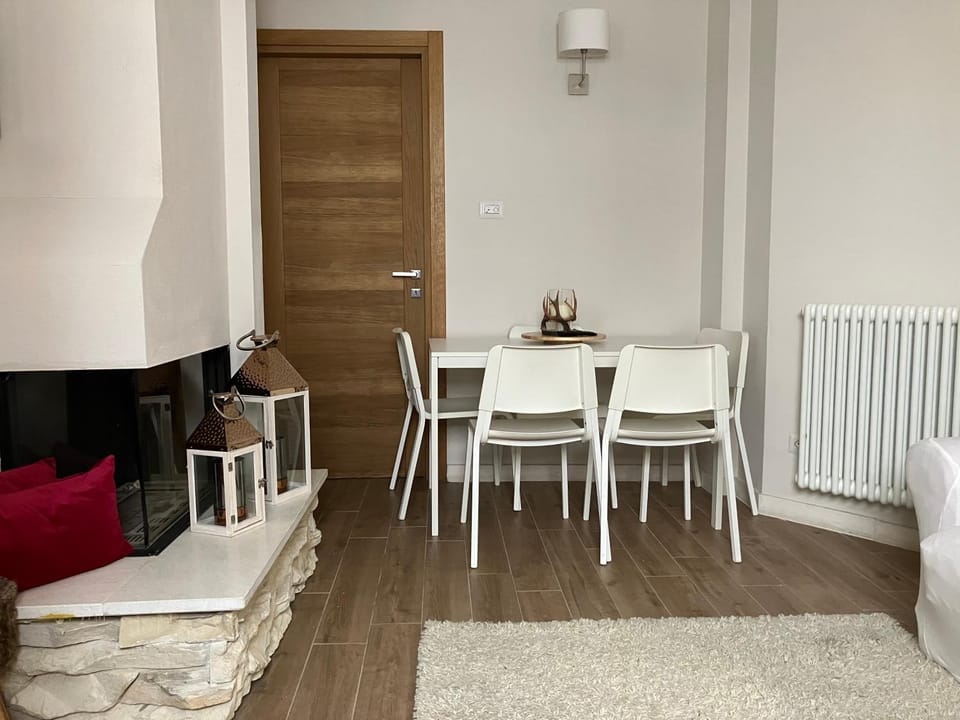 SUITE MONTIS RIVISONDOLI by FH Apartment in Molise, Italy