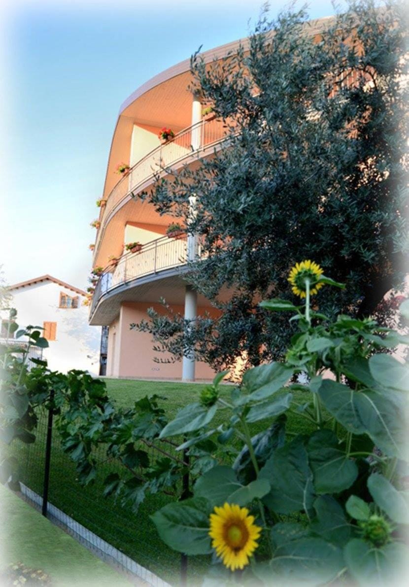 Property building, Spring, Garden view