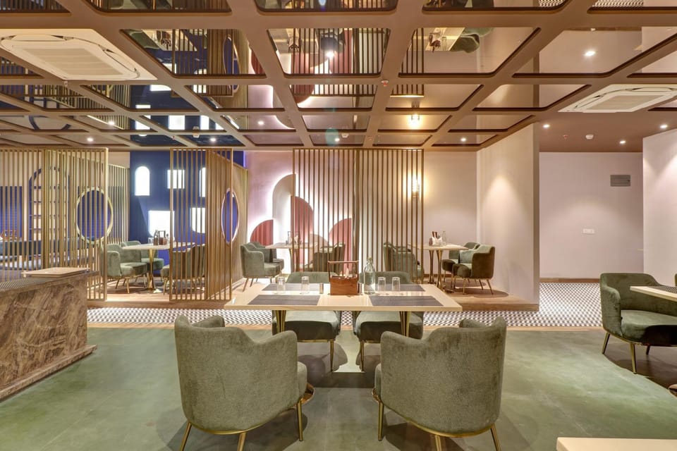 Restaurant/places to eat, Banquet/Function facilities