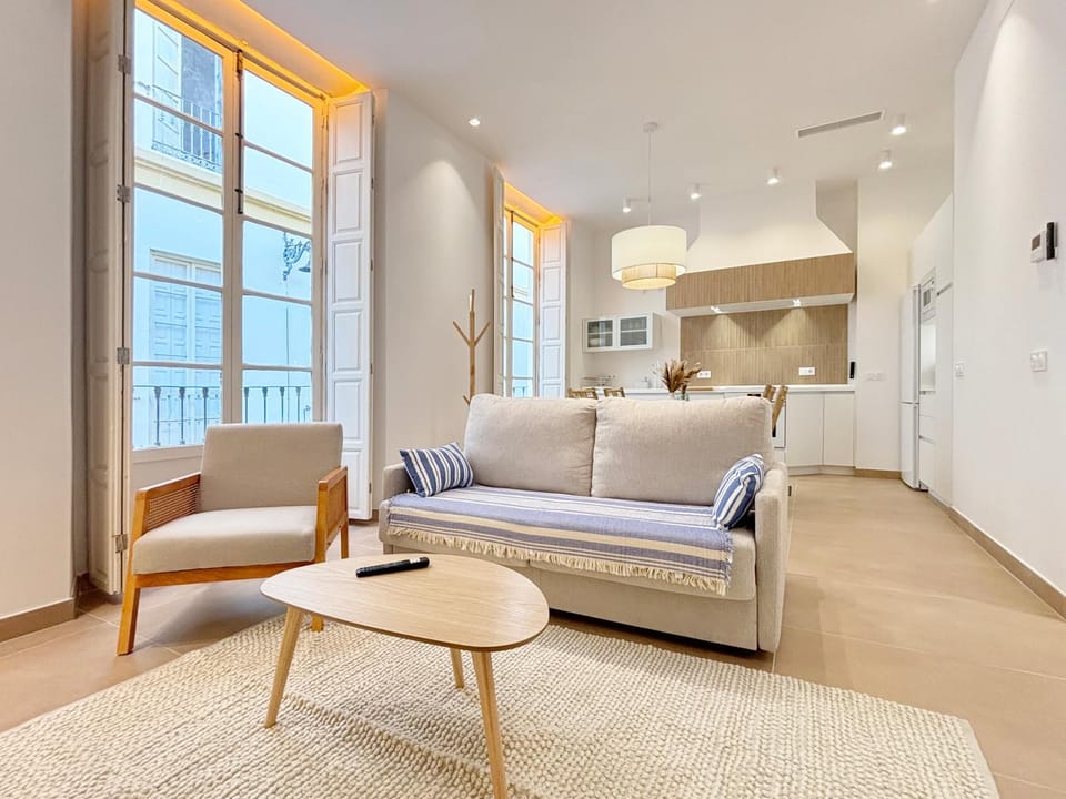 Kitchen or kitchenette, Living room, Seating area