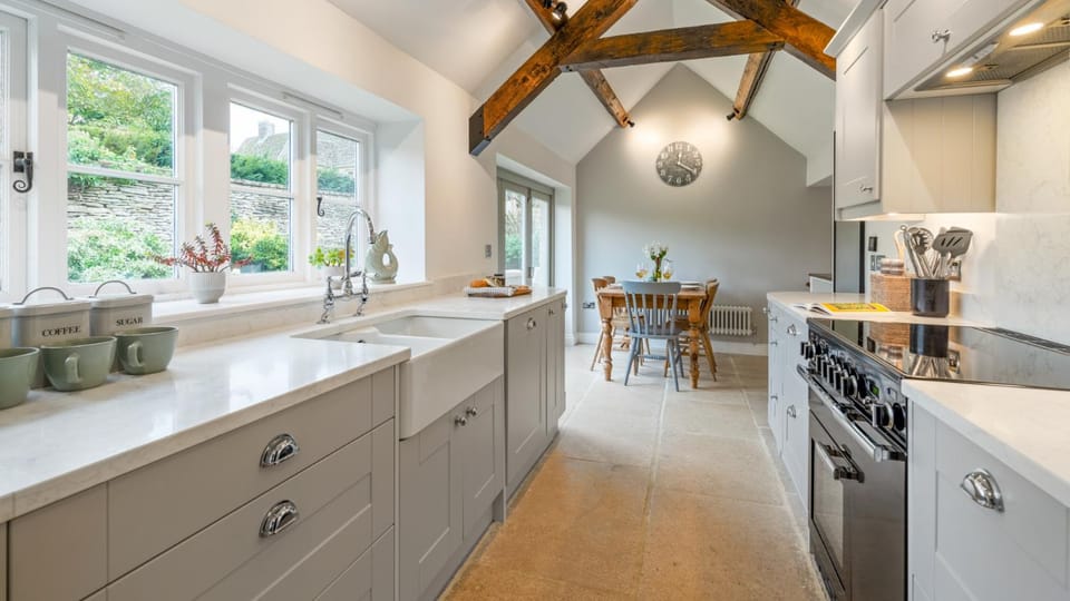 Dining area, dishwasher, oven, stove, kitchen