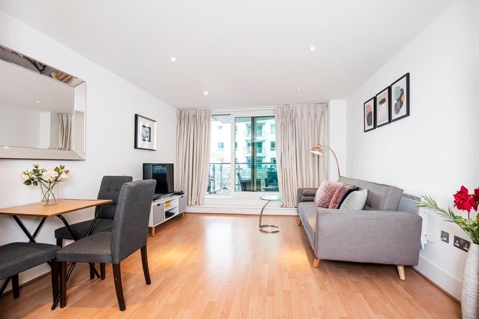 Central 2 bed with Large Terrace Apartment in City of Westminster