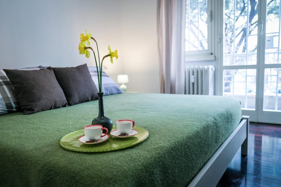 Bed, Coffee/tea facilities, Photo of the whole room, Bedroom