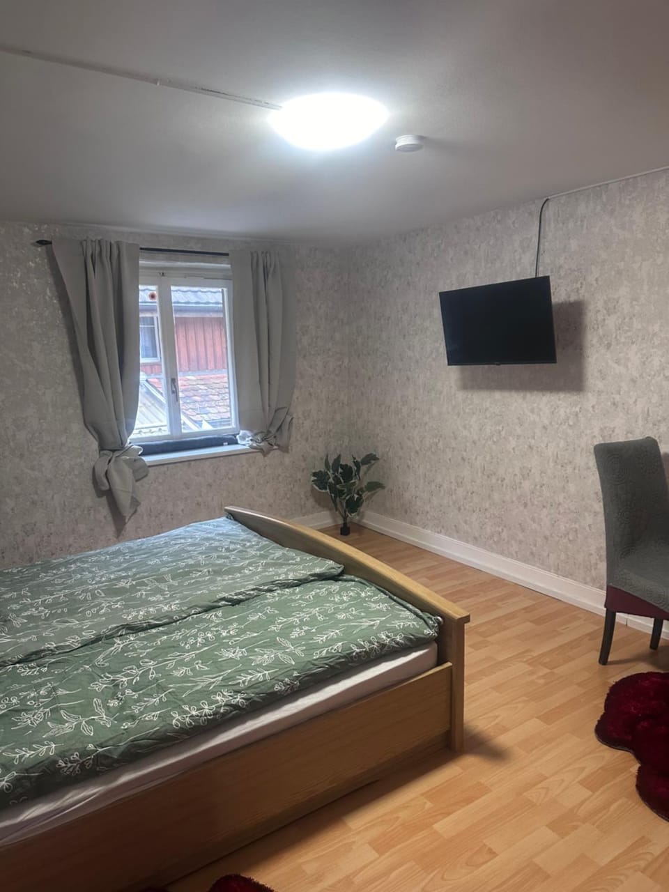 Zimmer Bigasky Vacation rental in Singen