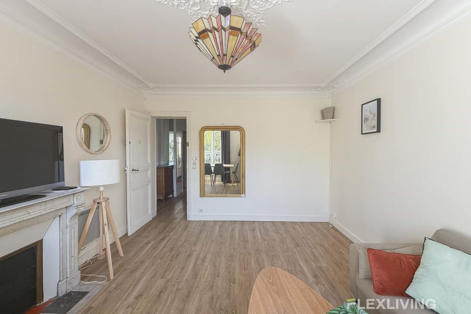 Flexliving - private bedroom - Monge House in Paris