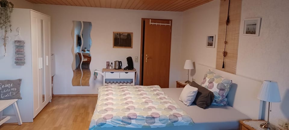 Living room, Bedroom
