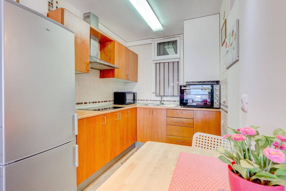 Seating area, kitchen