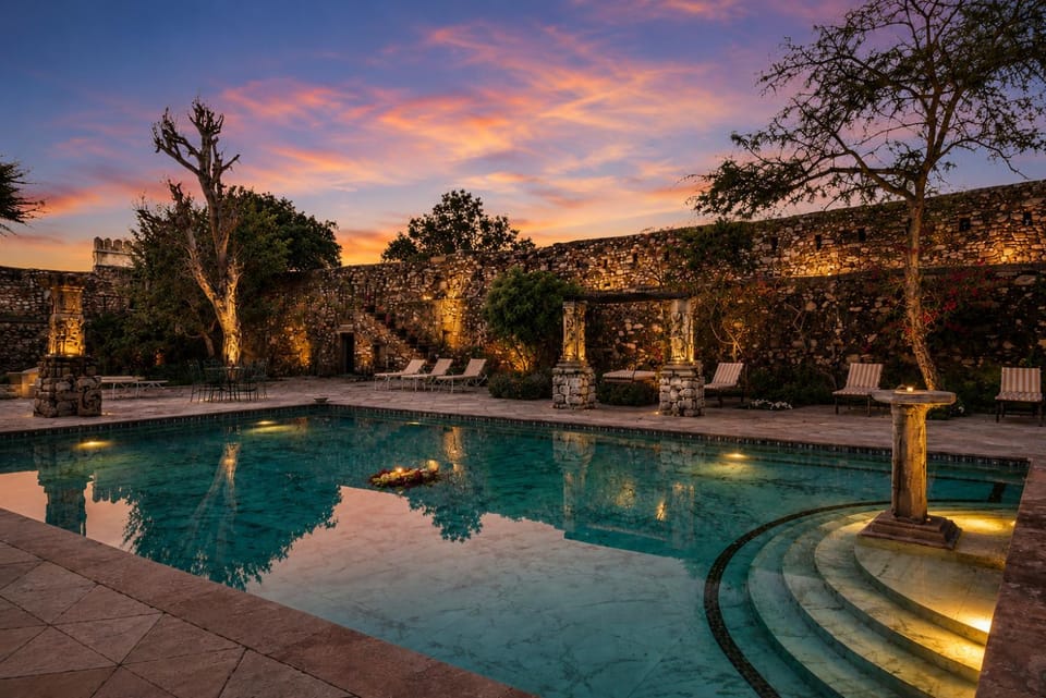Swimming pool