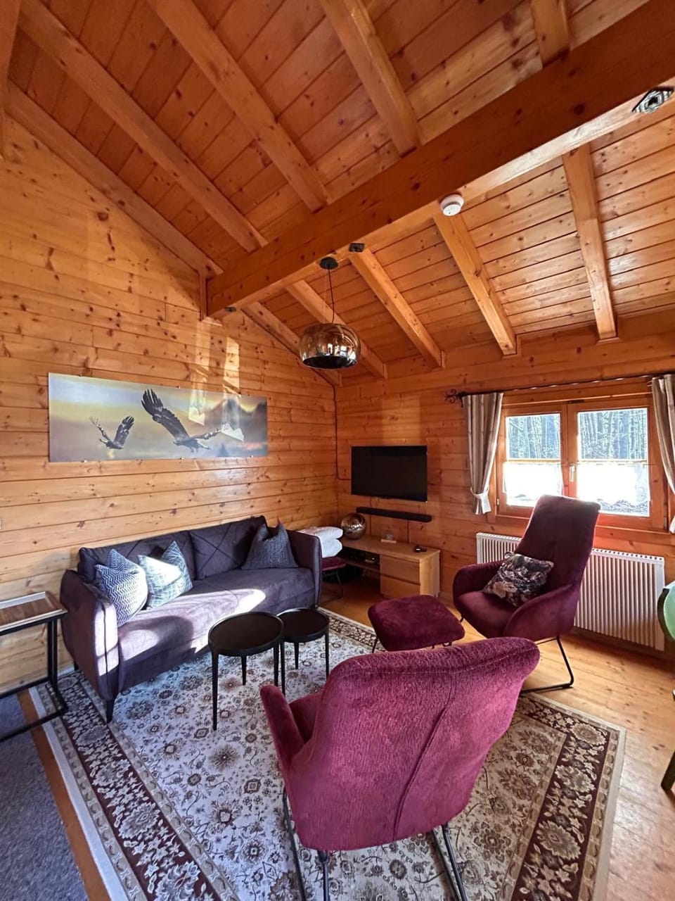 TV and multimedia, Living room, Seating area