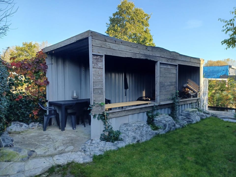 BBQ facilities, Garden