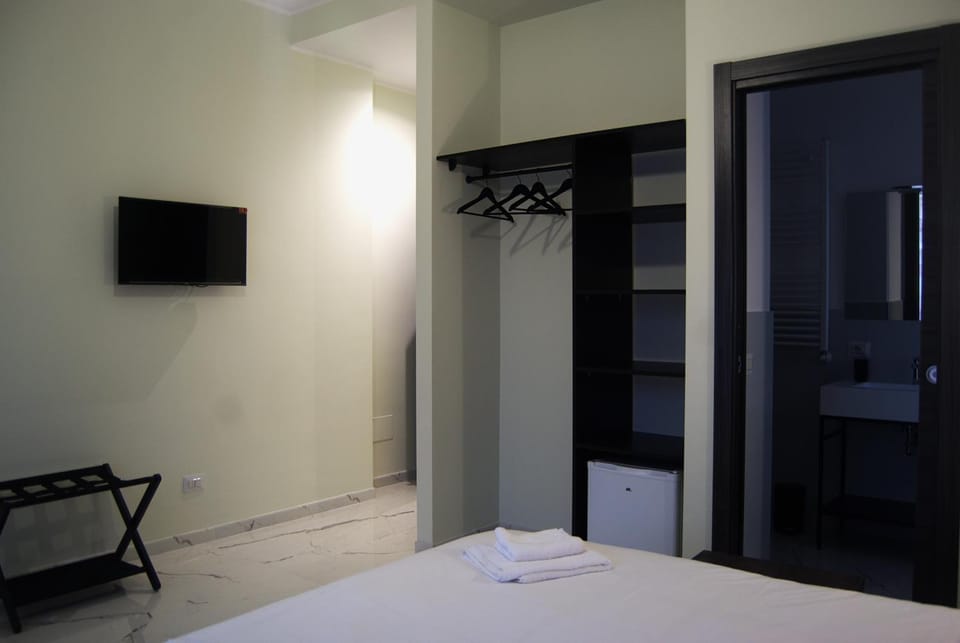 TV and multimedia, wardrobe