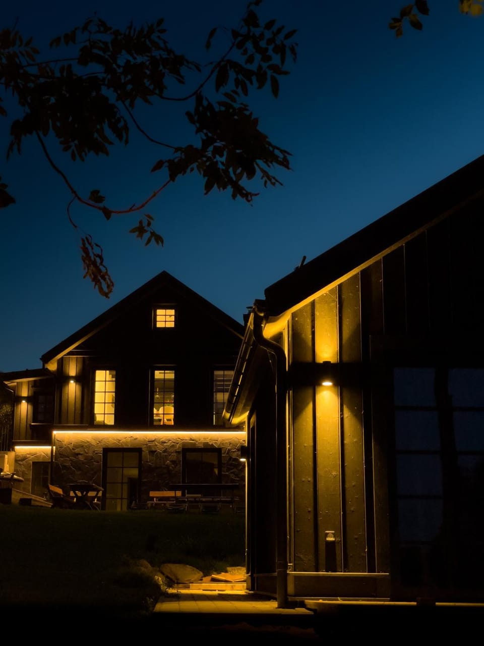 Property building, Night