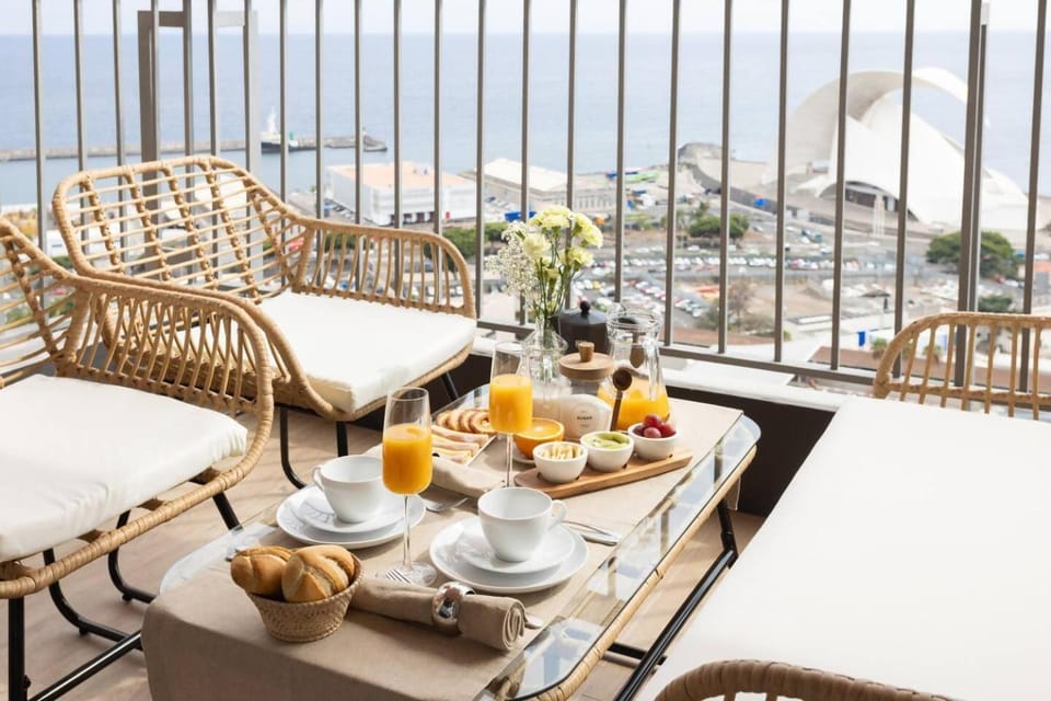 Sunnyland Ocean View Tenerife Apartment in Santa Cruz de Tenerife