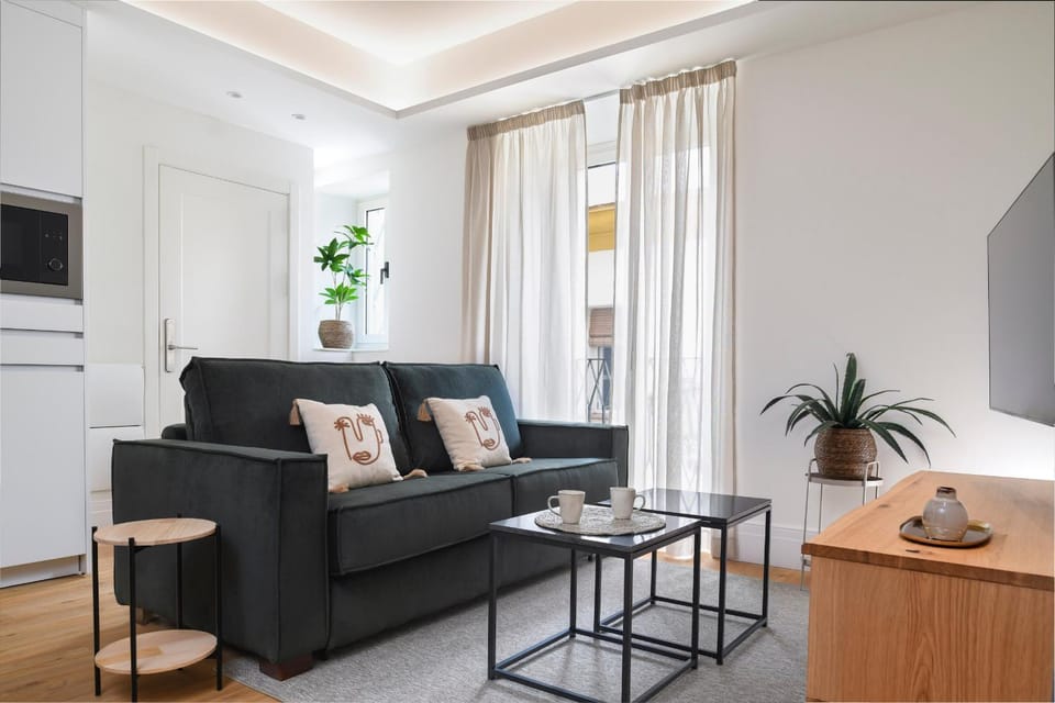 TV and multimedia, Living room, Seating area