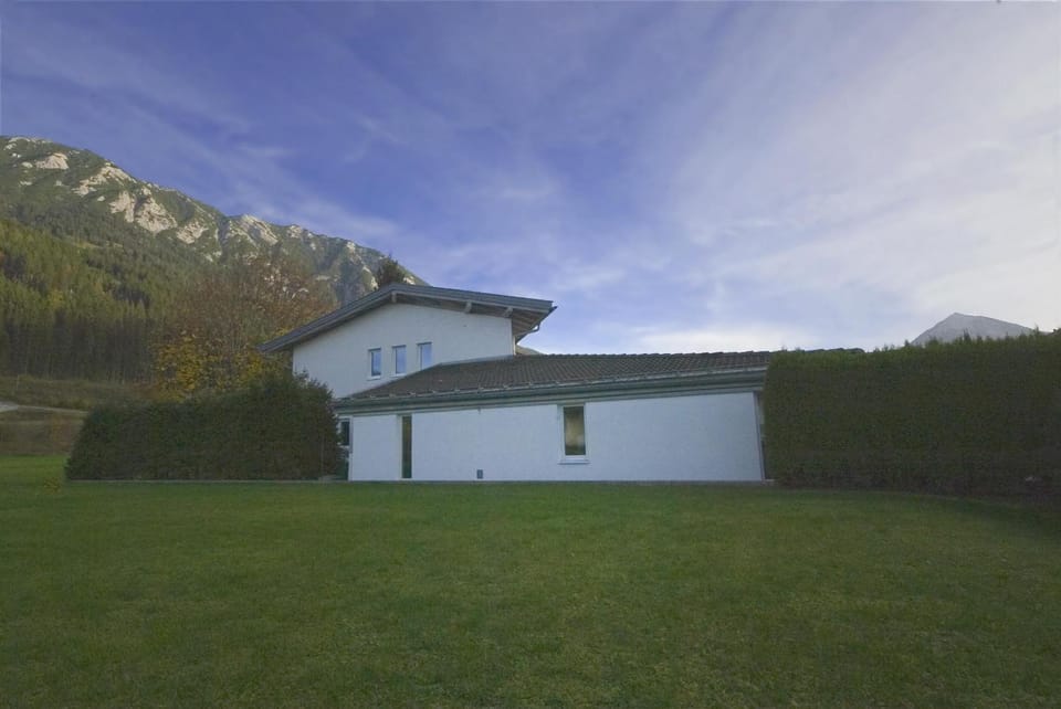 Property building, Day, Mountain view