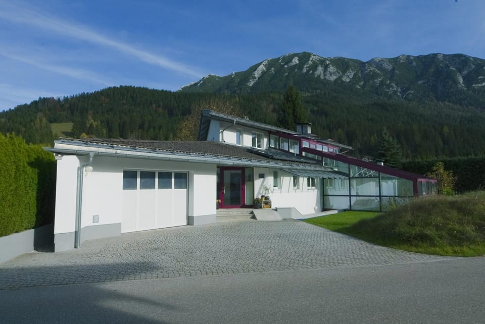 Property building, Mountain view, Parking