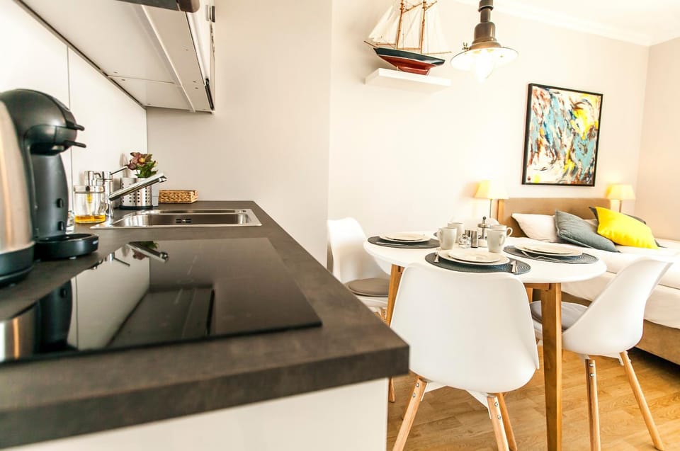 Uroczy Apartament z Parkingiem Sopot Apartment in Sopot