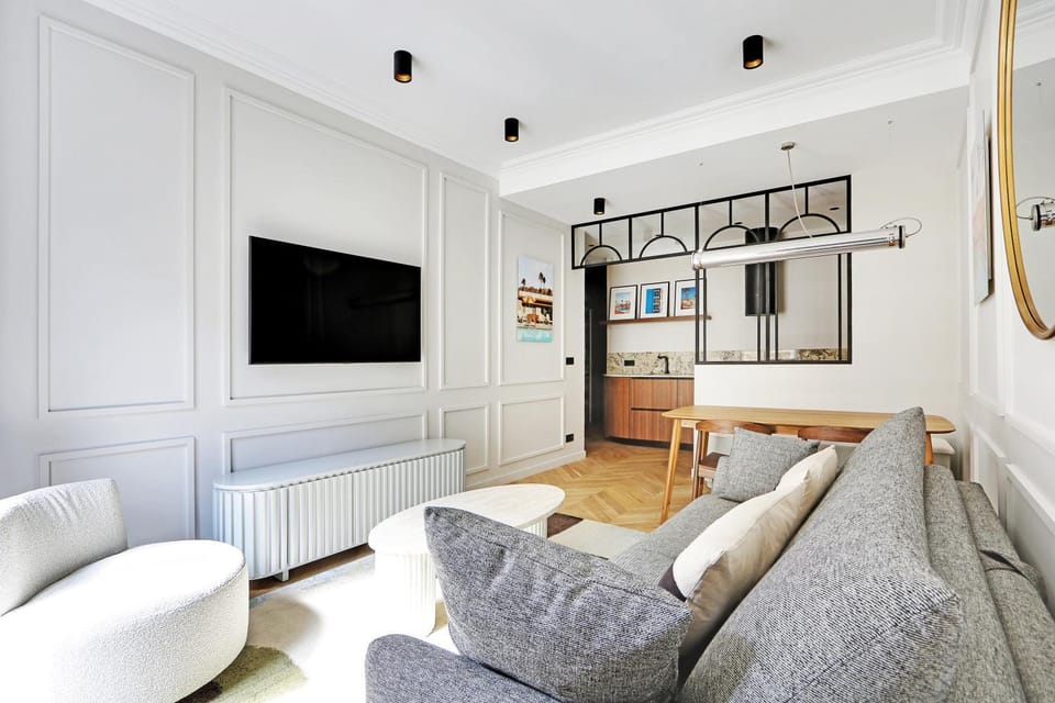 Communal lounge/ TV room, TV and multimedia, Living room, Seating area