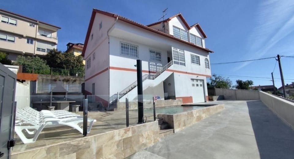 Gran casa con vistas a la ría de Vigo House in O Morrazo
