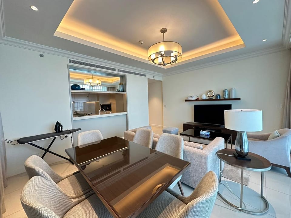 TV and multimedia, Seating area