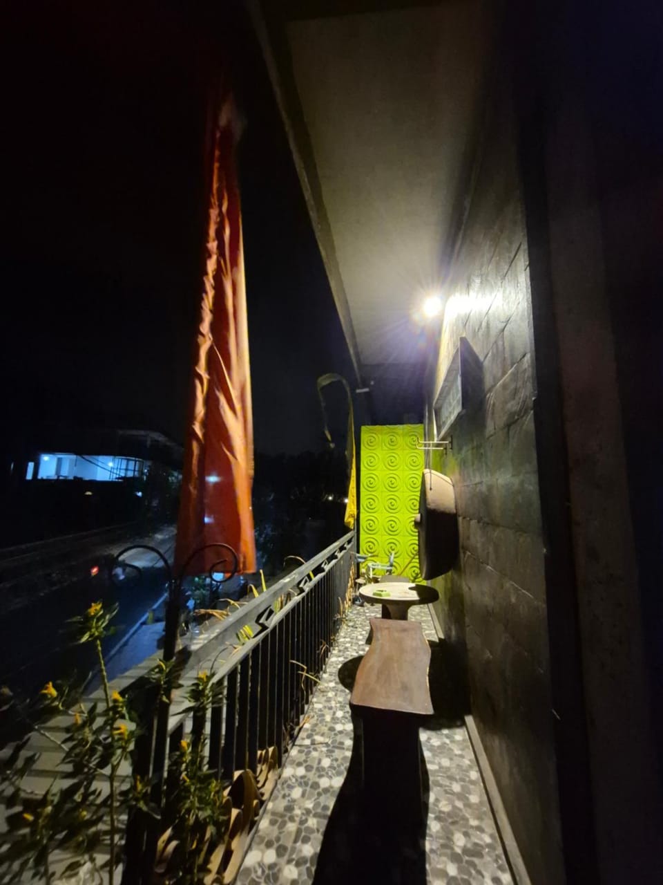 Night, View (from property/room), Balcony/Terrace, Seating area, Dining area
