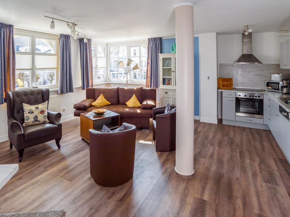 Kitchen or kitchenette, Living room