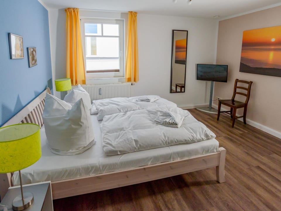TV and multimedia, Bedroom