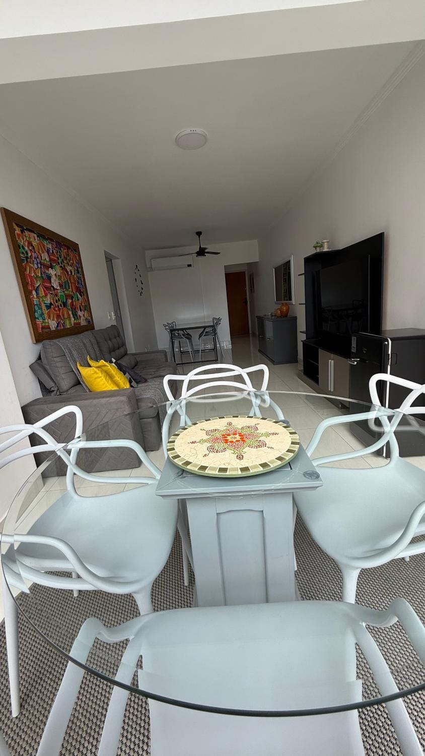 Lindo apartamento Guarujá Pitangueiras -3 Dormitórios 80 metros da praia Apartment in State of São Paulo