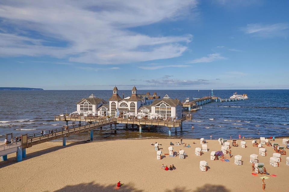 Nearby landmark, Natural landscape, Beach
