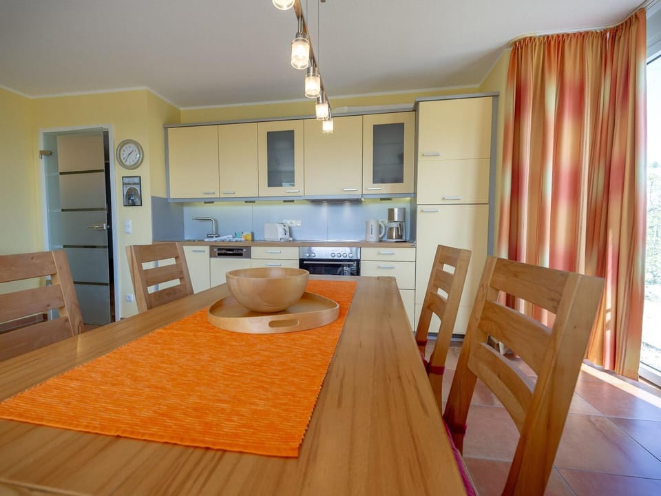 Kitchen or kitchenette, Living room, Photo of the whole room, Dining area