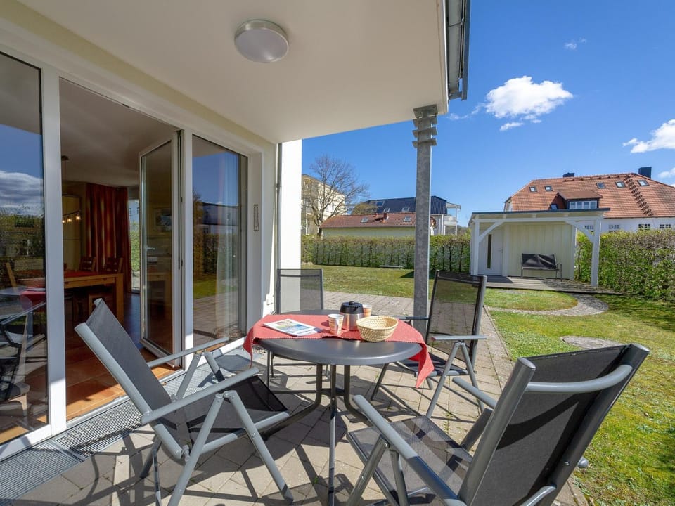Balcony/Terrace, Garden view