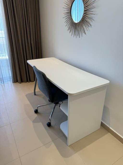Swieqi, Luxury Apartment, 3BD - 2 BH, Sleeps 6 Apartment in Malta