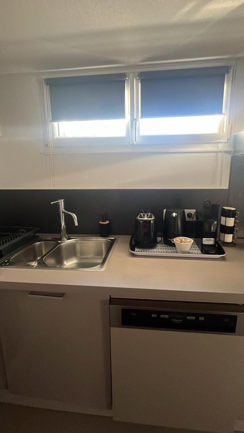 Coffee/tea facilities, Kitchen or kitchenette
