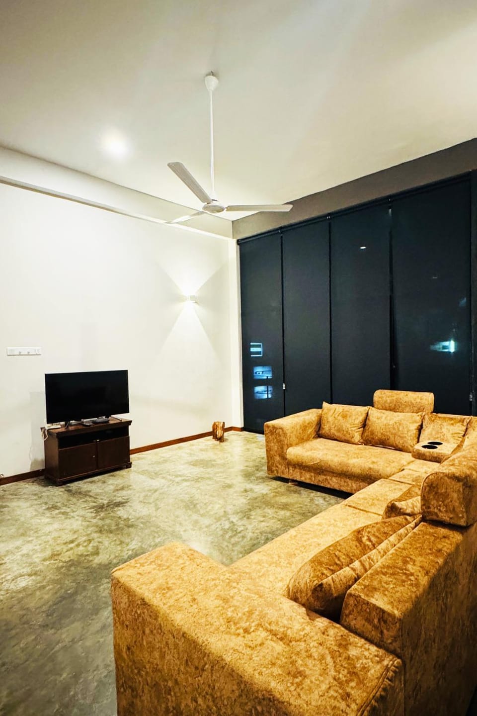 Communal lounge/ TV room, TV and multimedia, Living room, Seating area
