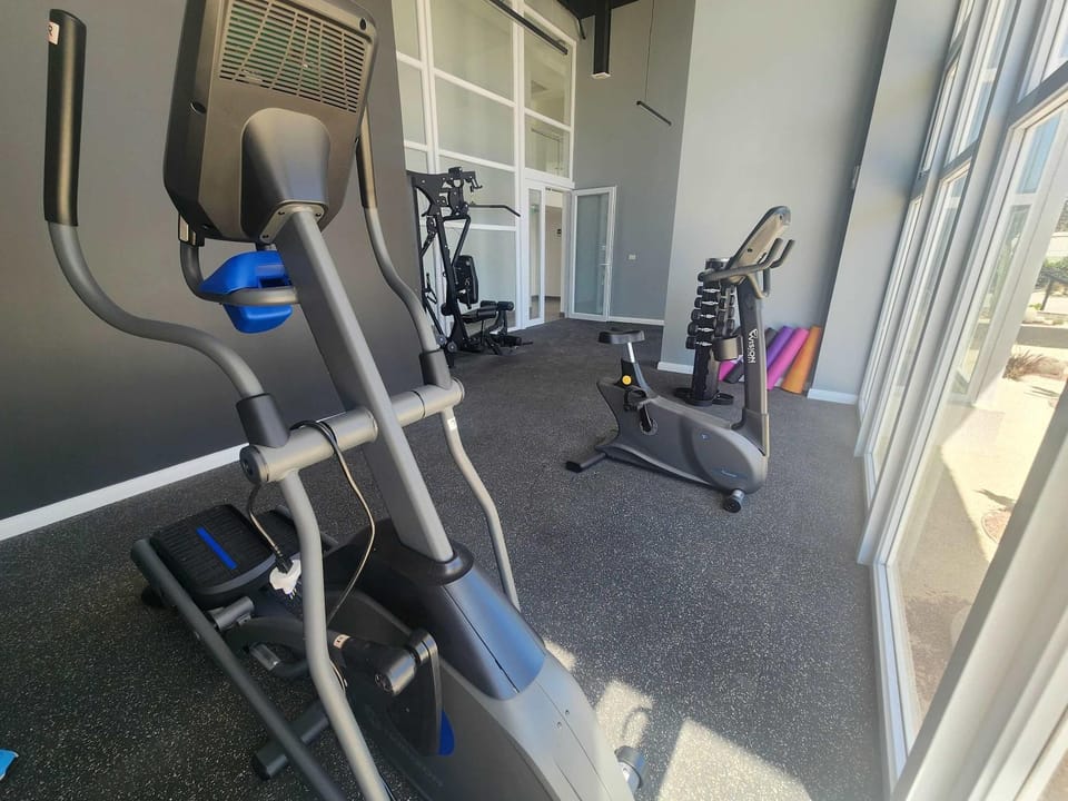 HOM l Parking Wifi CoWork Faro Turismo Piscina Apartment in La Serena