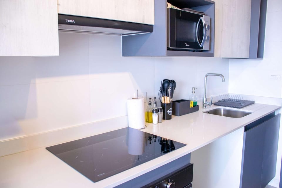 HOM l Parking Wifi CoWork Faro Turismo Piscina Apartment in La Serena