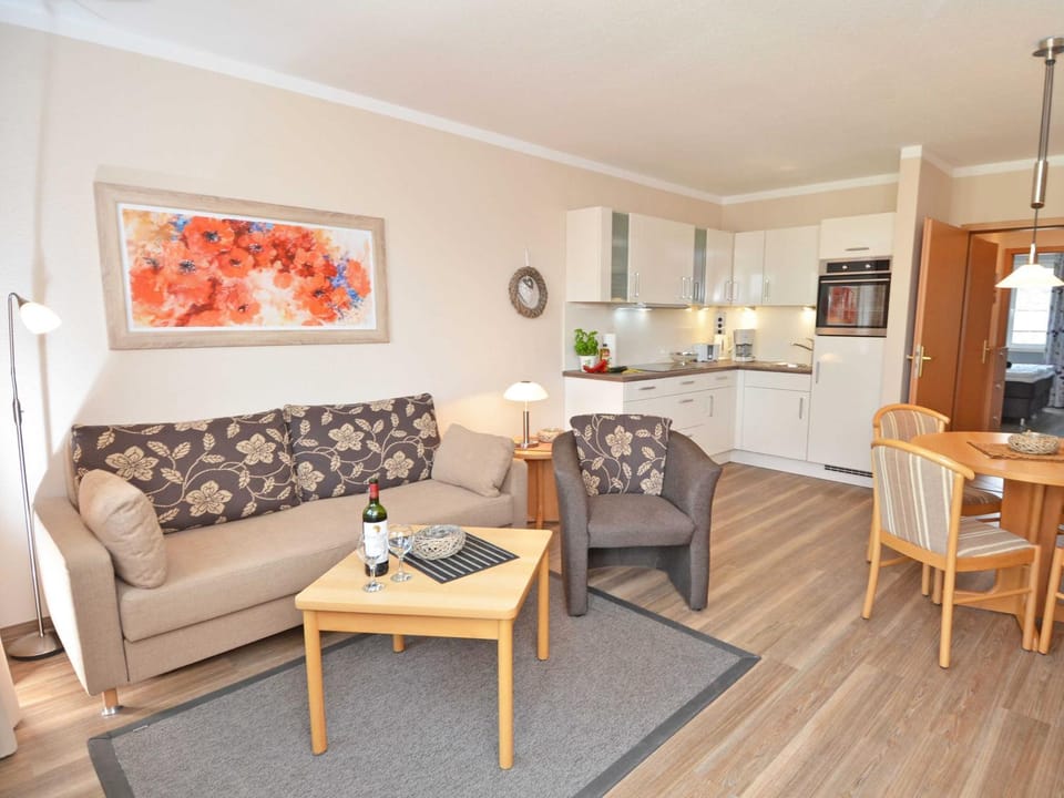 Kitchen or kitchenette, Living room, Seating area, Dining area, stove