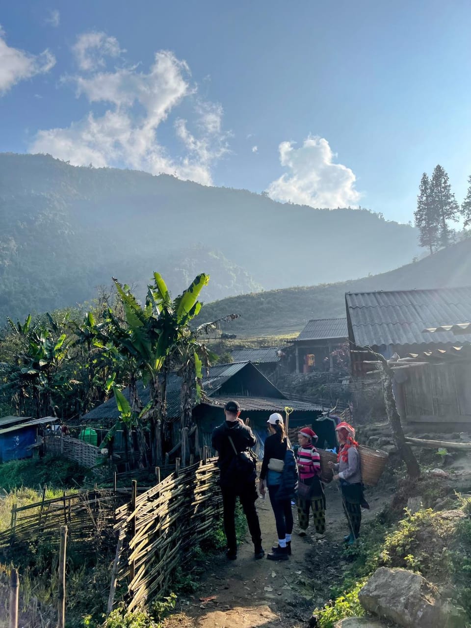 Spring, Day, People, Natural landscape, Activities, Mountain view, group of guests