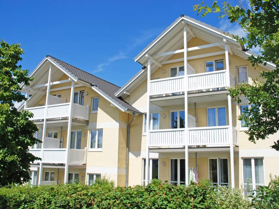 Property building, Balcony/Terrace