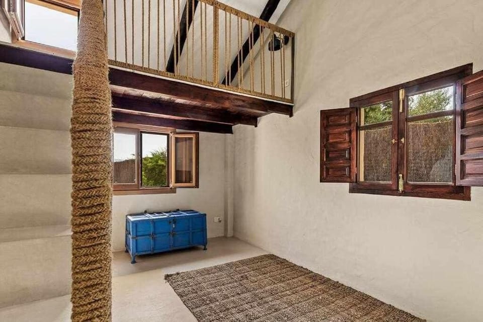 The Cave Tarifa Large Luxury in the countryside Villa in Costa de la Luz