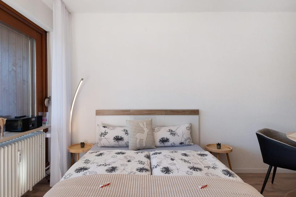 Living room, Bedroom