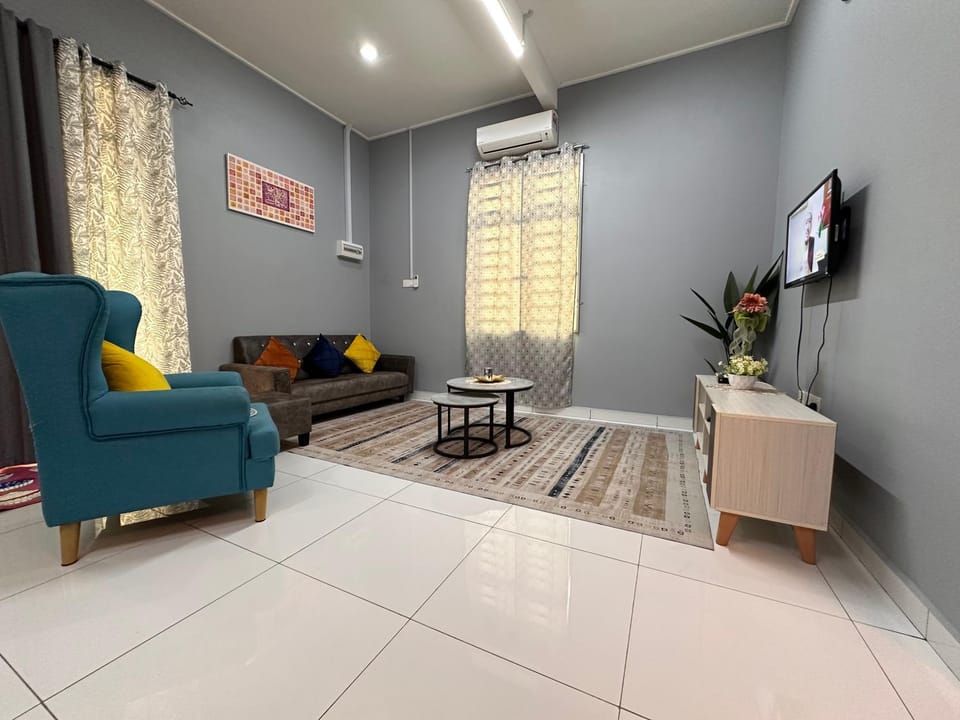 Tok Wan's Studio Homestay House in Malaysia