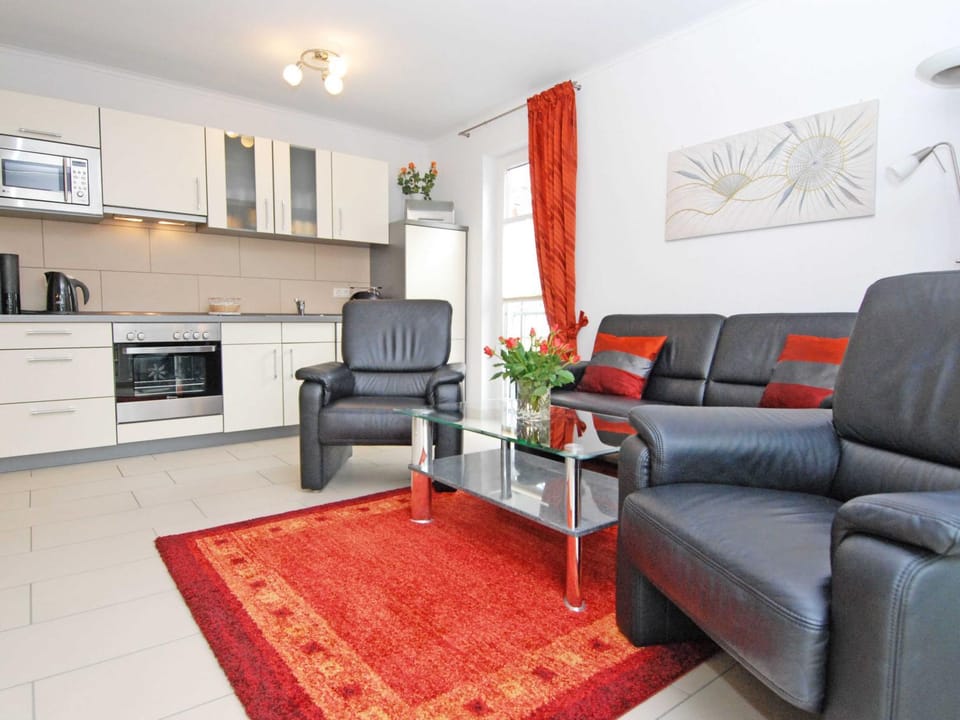 Kitchen or kitchenette, Living room, Seating area, Dining area, stove, toaster