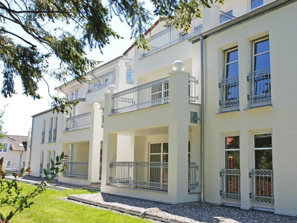 Property building, Balcony/Terrace