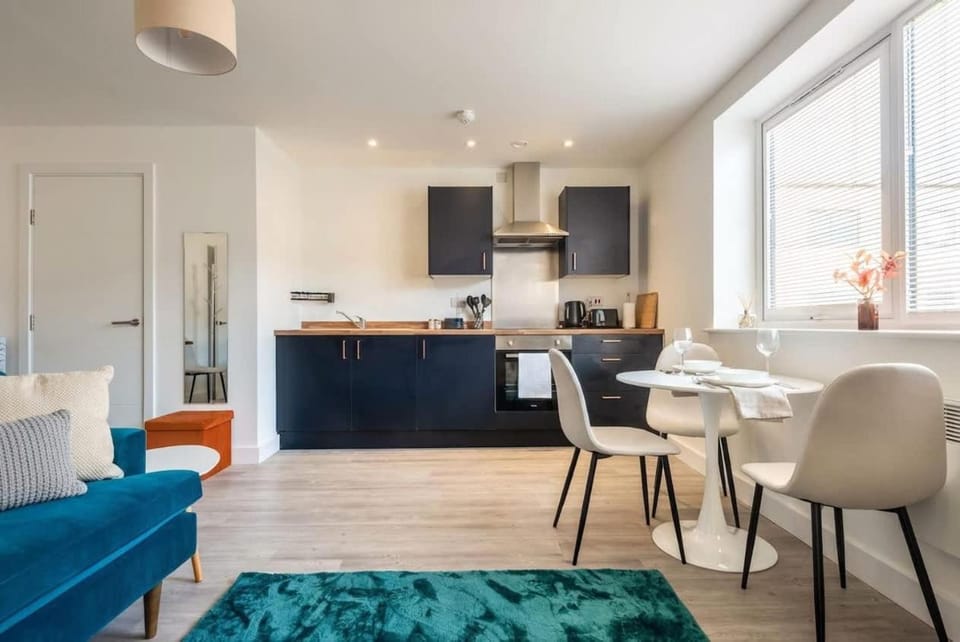 Modern and Bright 1 Bedroom Apartment in Bradford Apartment in Bradford