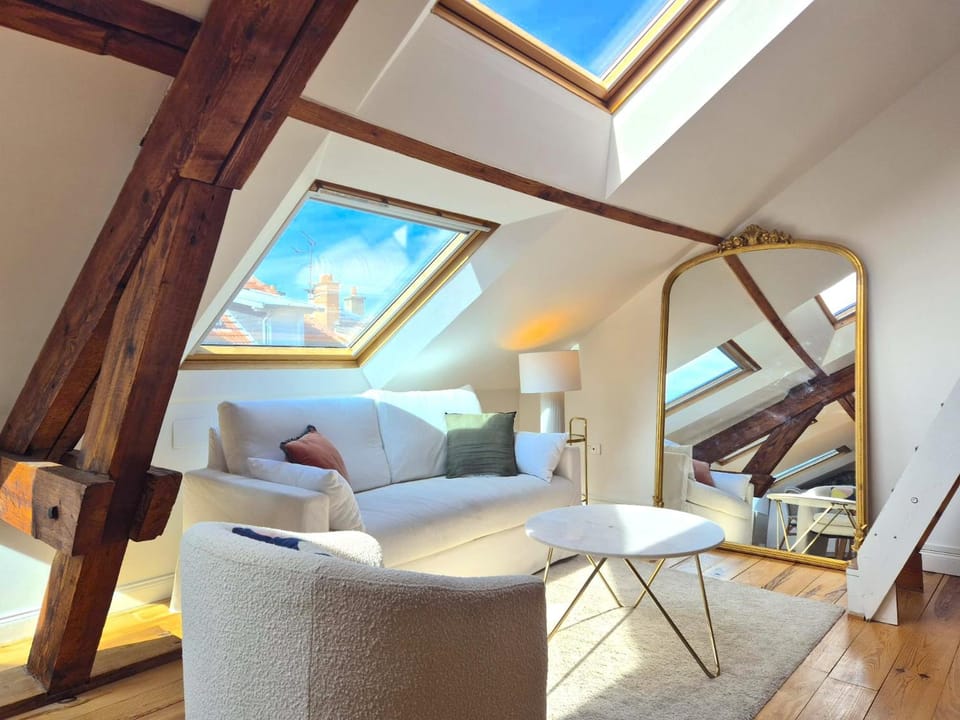 Poreč, Appartement lumineux vue sur la Cathédrale Apartment in Reims