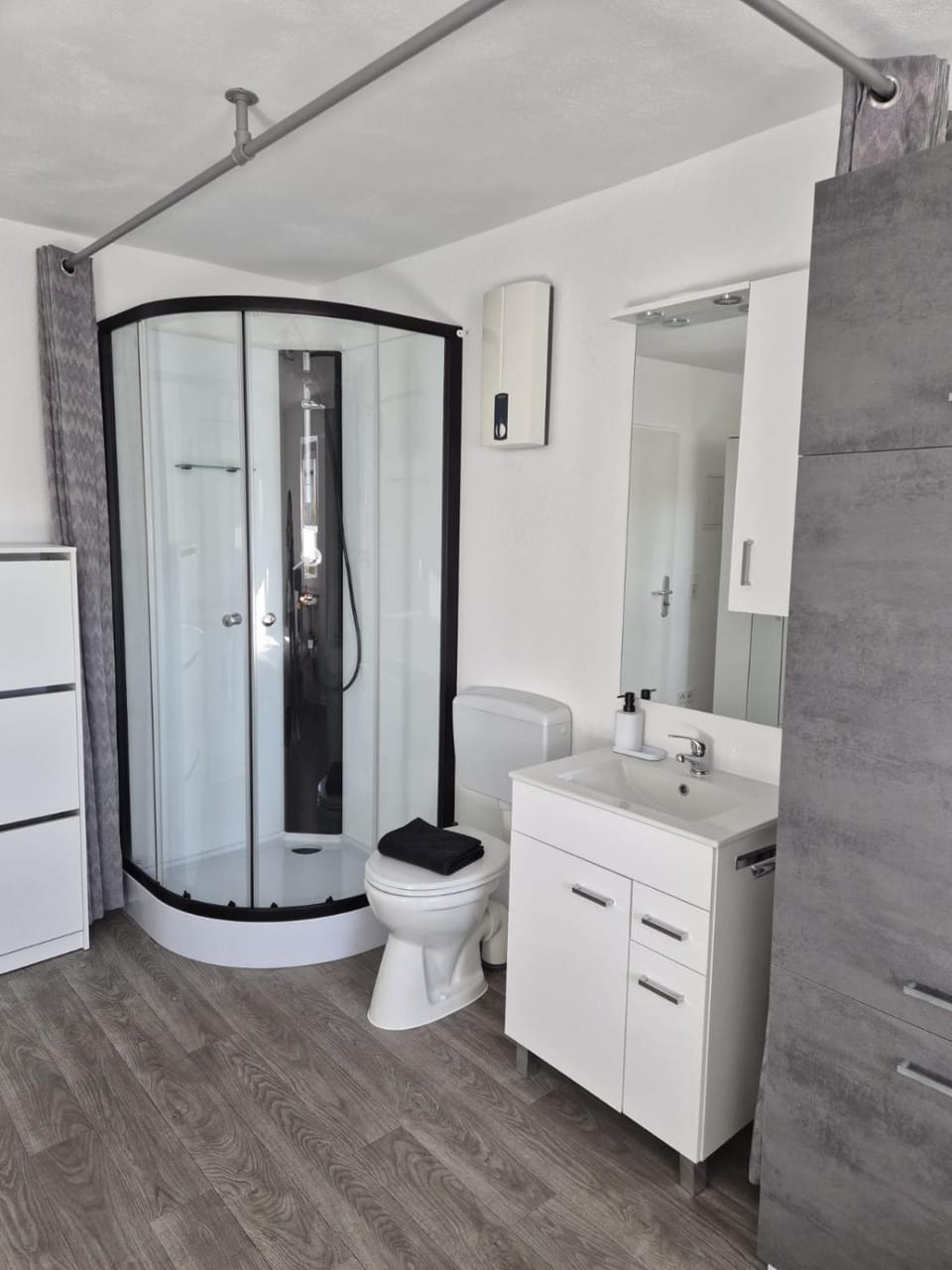Helles 1-Zimmer-Apartment mit guter Ausstattung Apartment in Saarland, 66, Germany