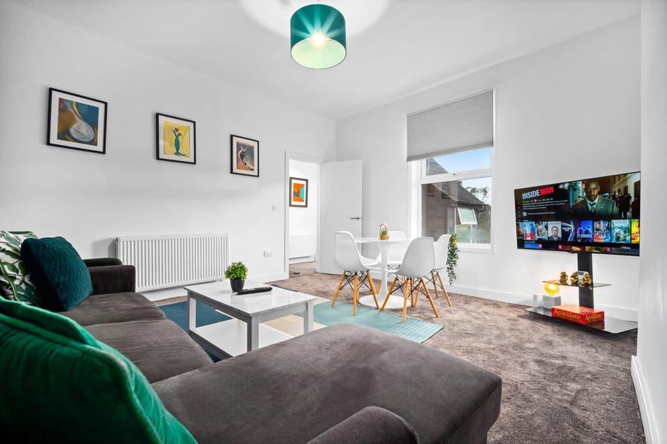 TV and multimedia, Living room, Seating area