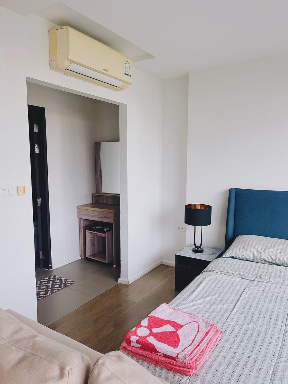 02Nice room phuket town near Shopping Malls and Naka night market Apartment in Wichit