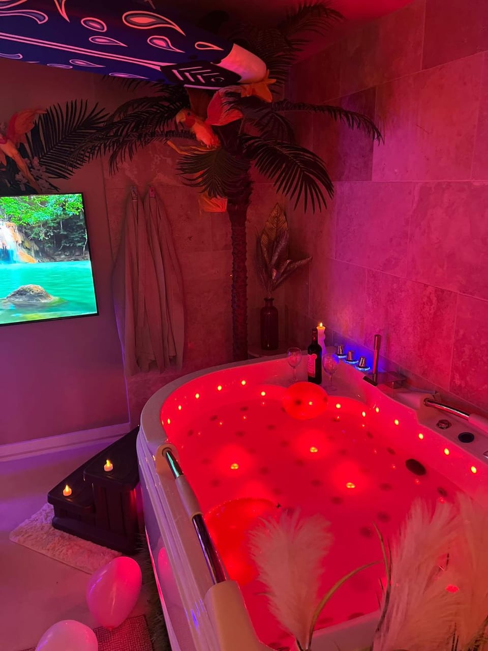 Hot Tub, TV and multimedia, Spa and wellness centre/facilities, Decorative detail